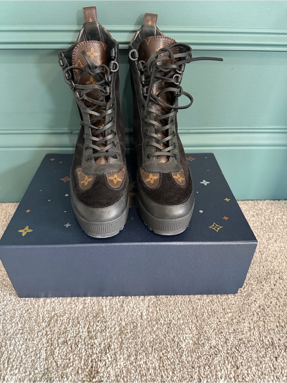 Louis Vuitton Laureate Platform Desert Boot Women’s Sz 7.5 100% Authentic